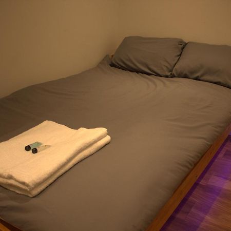 Central Serviced Apartments - Two Bedroom Apartment Cardiff Eksteriør bilde